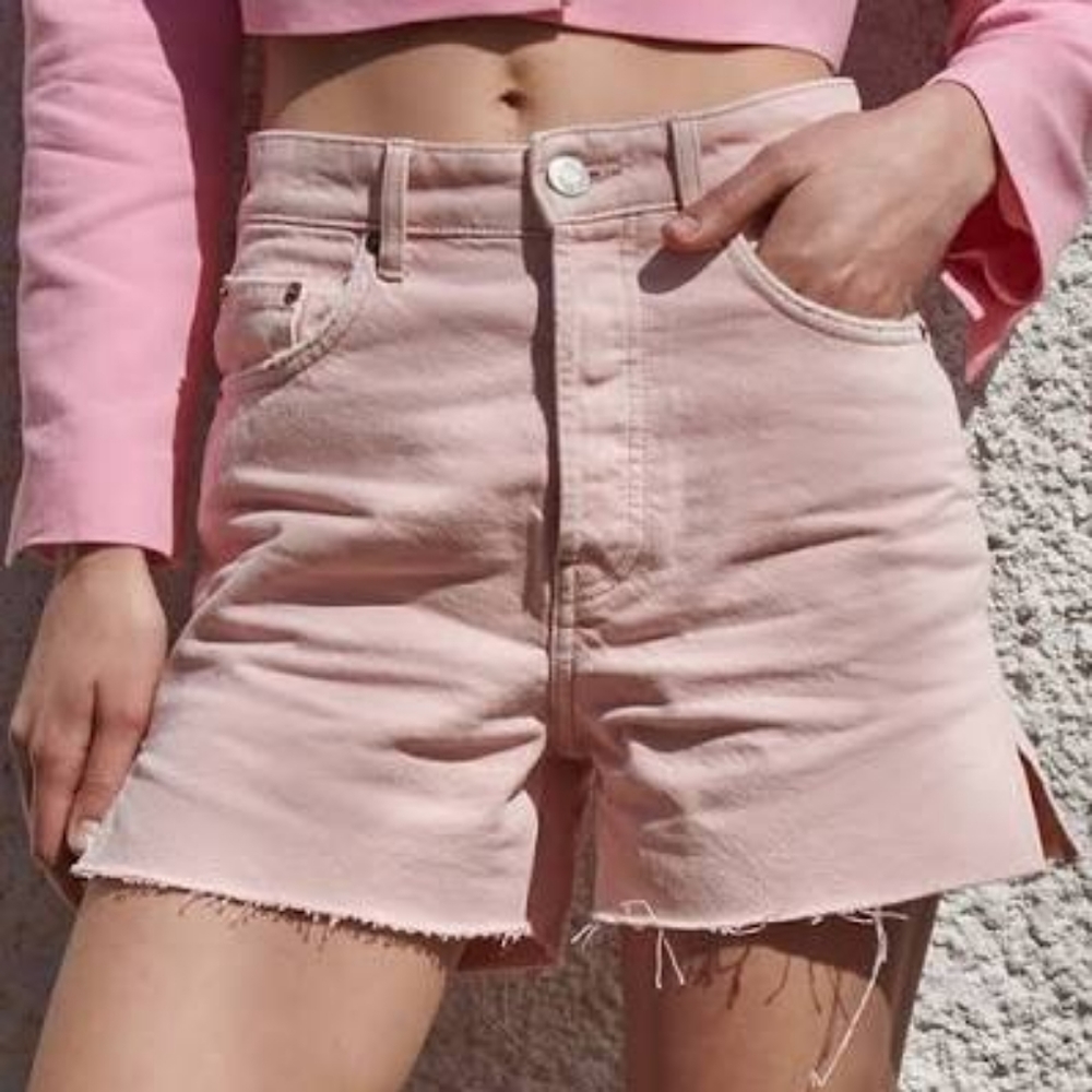 NEW Zara Pink Jean Hi Rise Shorts Fly Button Size 2 - Picture 1 of 8